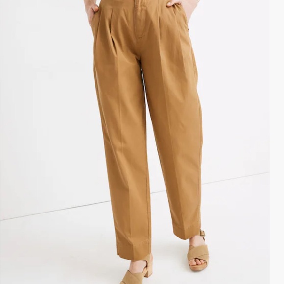 Madewell Pleated Taper Wide-Leg Pants - Picture 3 of 14